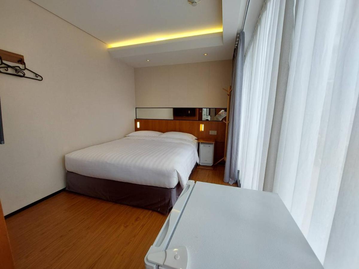 盤古捷旅 - Panco Hotel Taipei Exterior photo